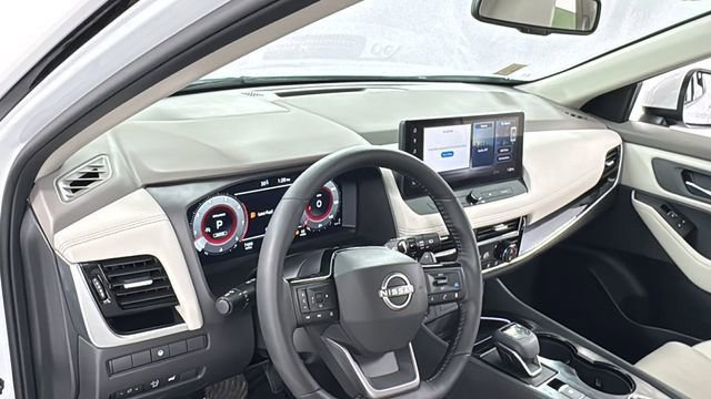 Certified 2025 Nissan Rogue SL image 35