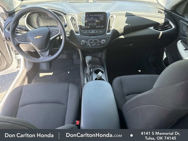 Used 2025 Chevrolet Malibu LS FWD image 15
