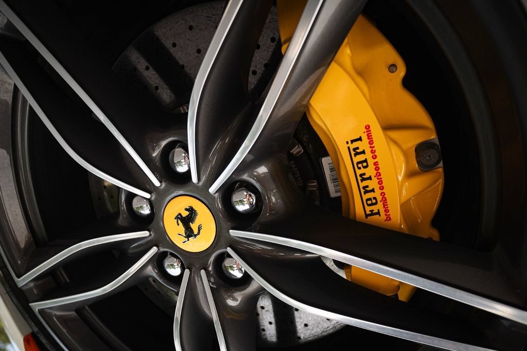 Certified 2021 Ferrari Roma RWD image 14