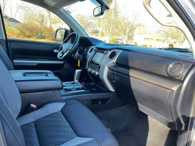 Used 2017 Toyota Tundra SR5 w/ SR5 Upgrade Package image 22