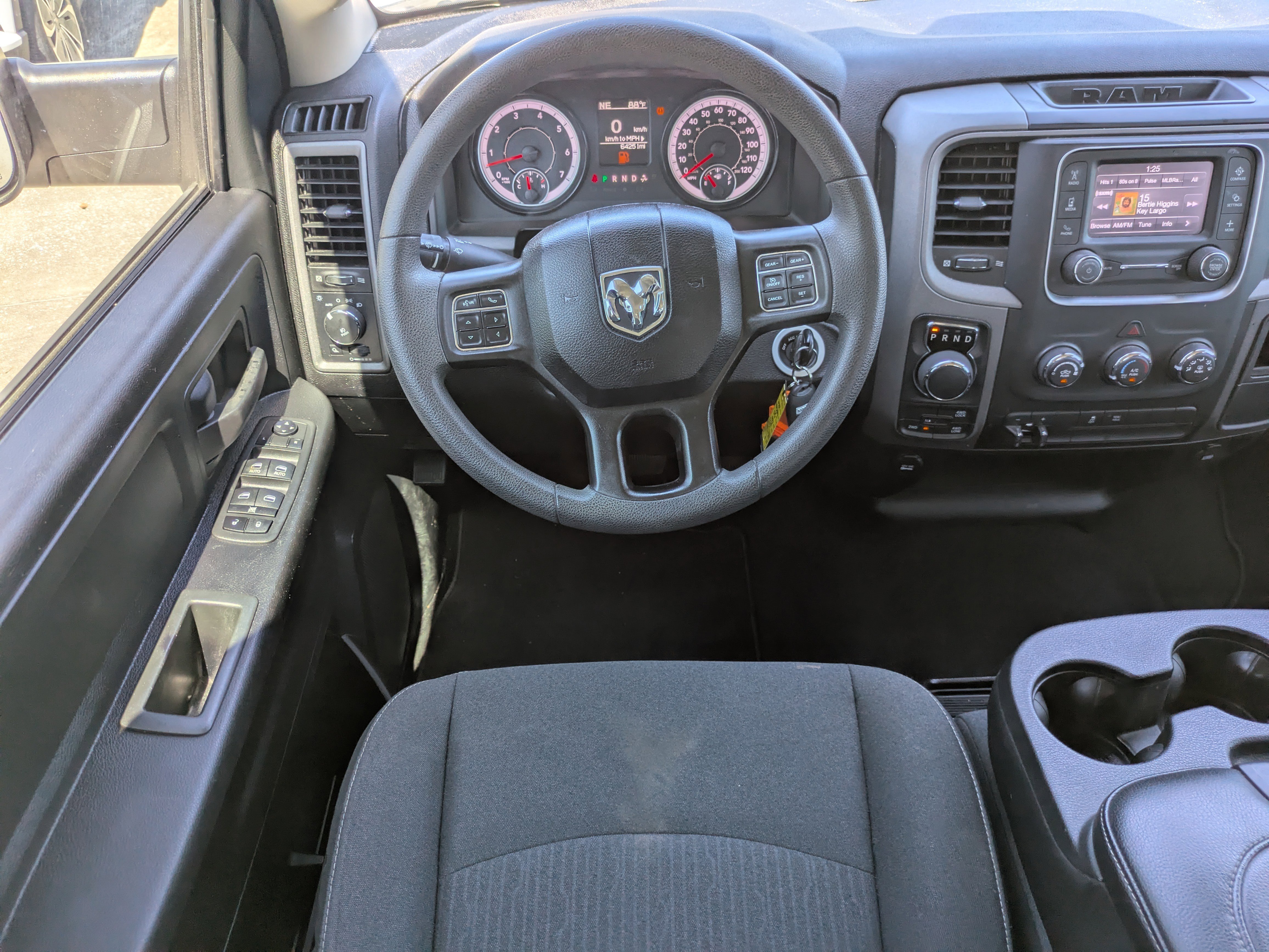 Used 2022 RAM 1500 Tradesman w/ Tradesman SXT Package image 4