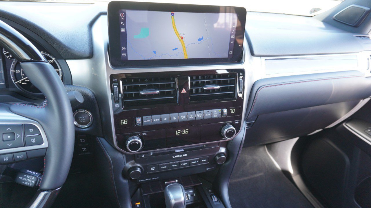 Certified 2023 Lexus GX 460 Premium w/ Premium Package AWD/4WD image 17