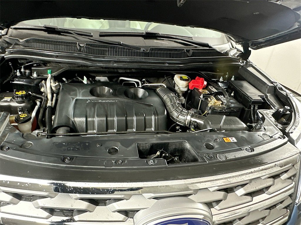 Used 2018 Ford Explorer Limited w/ Class II Trailer Tow Package image 31