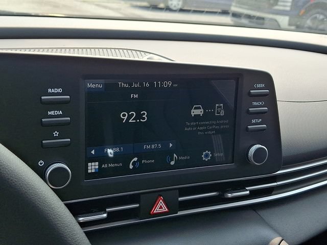 New 2026 Hyundai Elantra SE FWD image 16