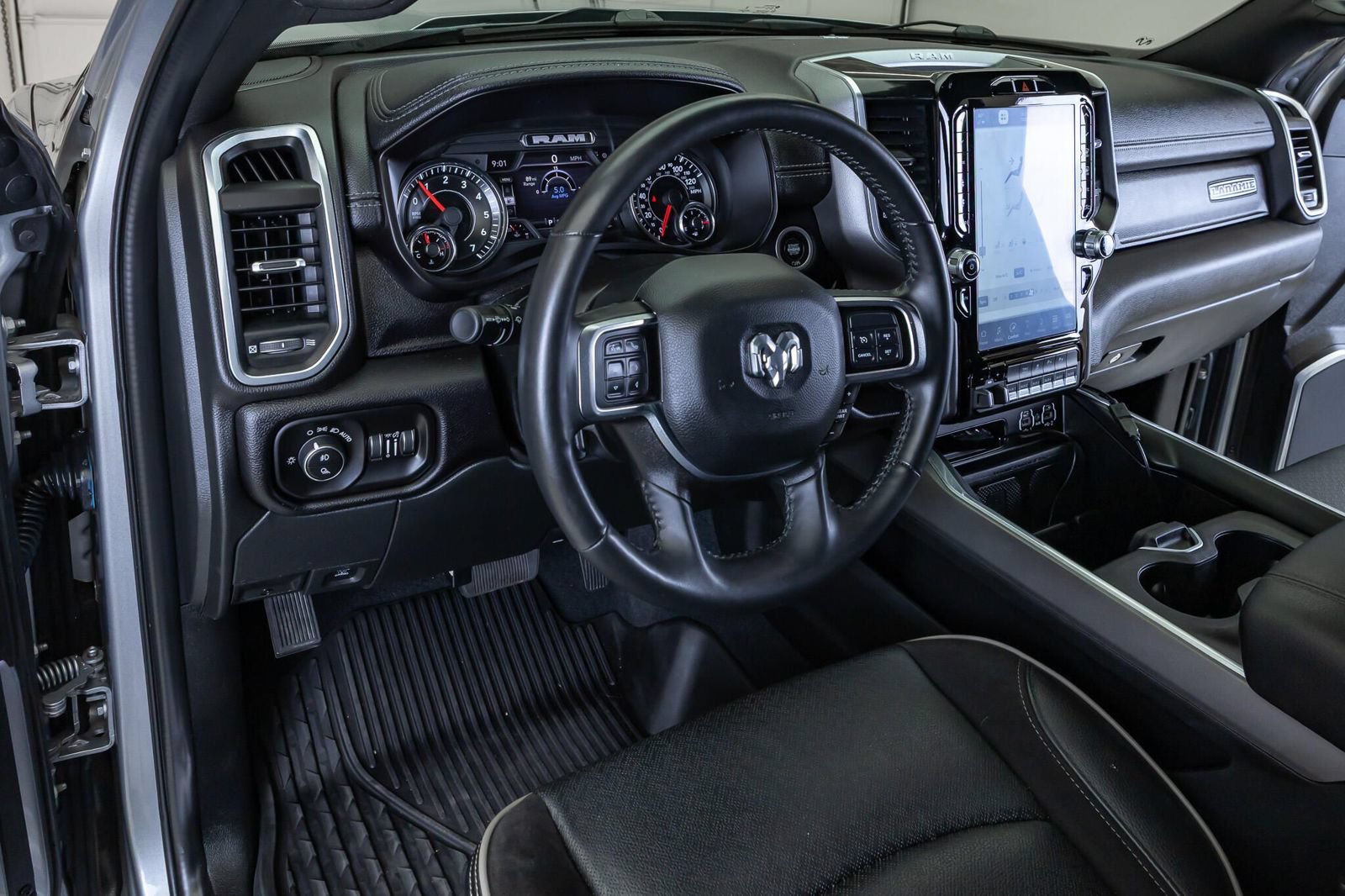Used 2022 RAM 2500 Laramie AWD/4WD image 25
