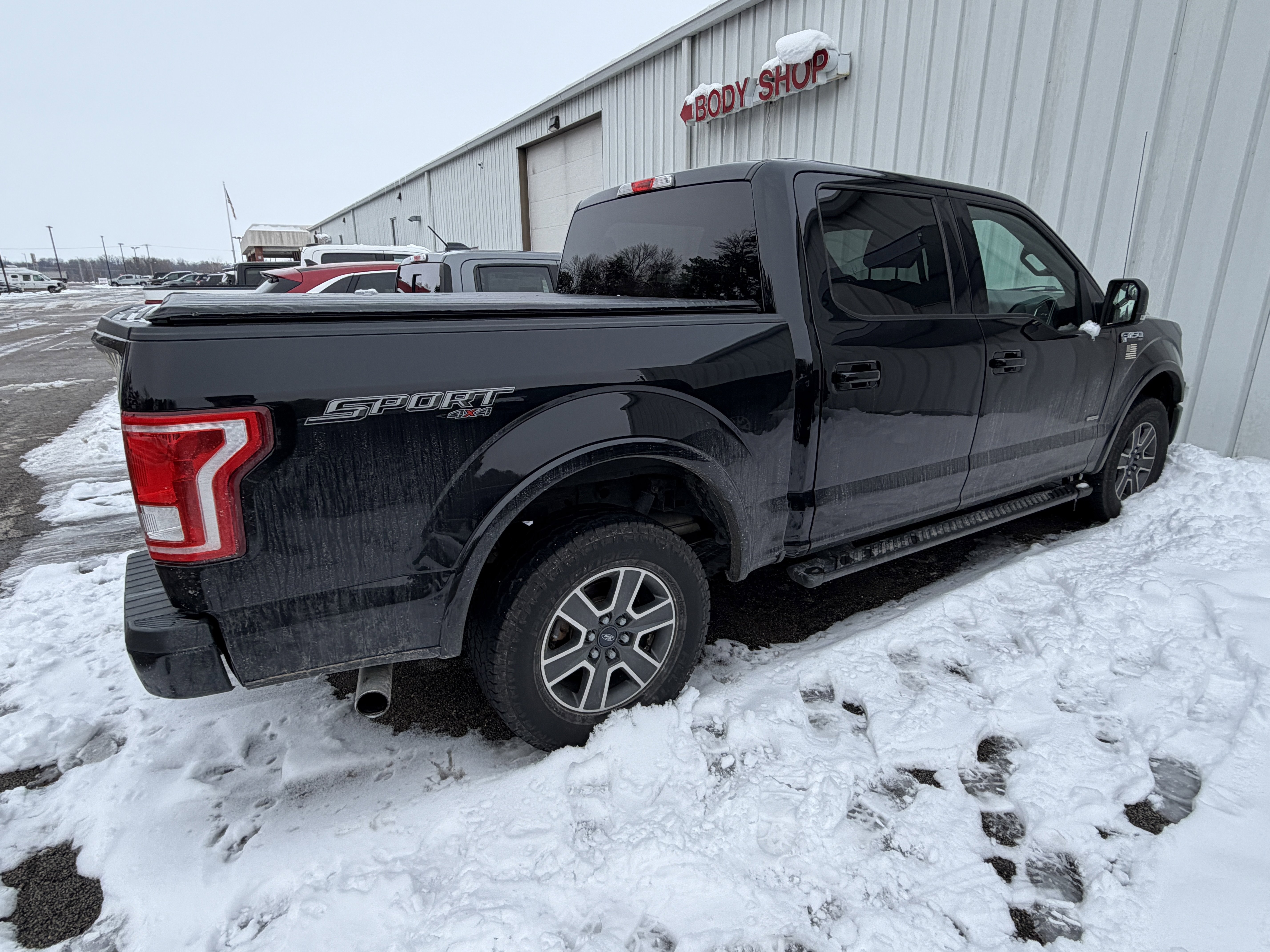 Used 2016 Ford F150 XLT w/ Equipment Group 301A Mid image 7