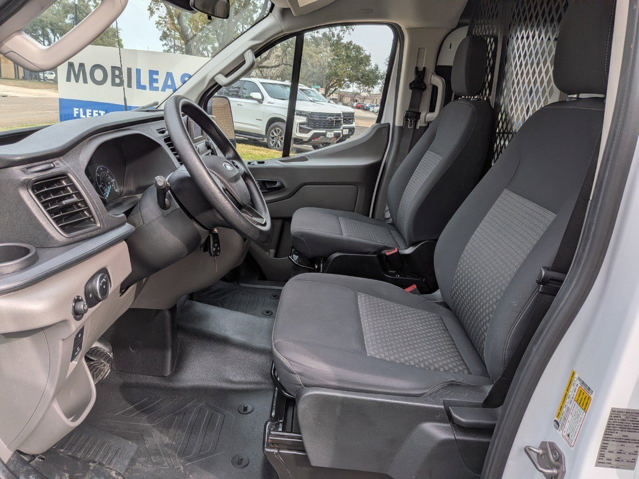 Used 2024 Ford Transit 250 w/ Exterior Upgrade Package image 9