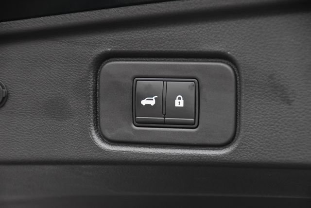 Used 2023 Nissan Pathfinder SL w/ SL Premium Package image 25