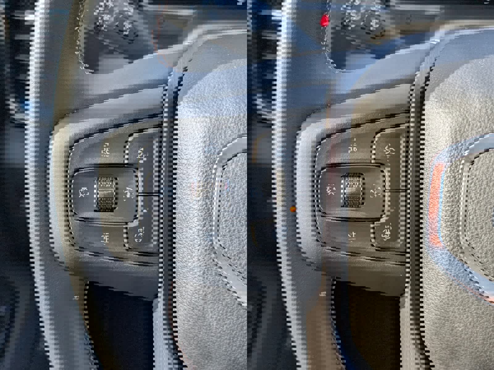 Used 2025 GMC Sierra 2500 AT4 image 23