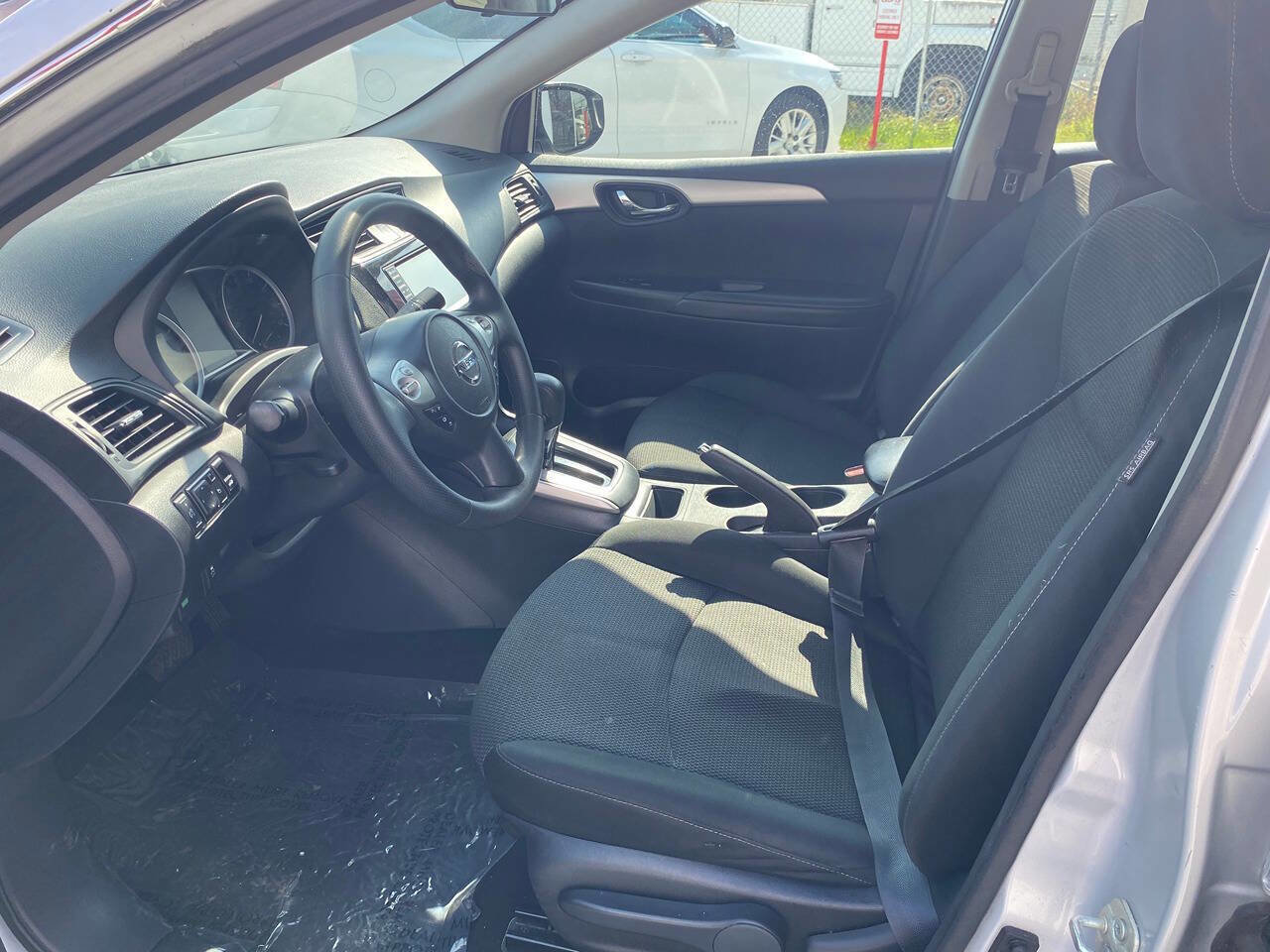 Used 2019 Nissan Sentra S FWD image 11