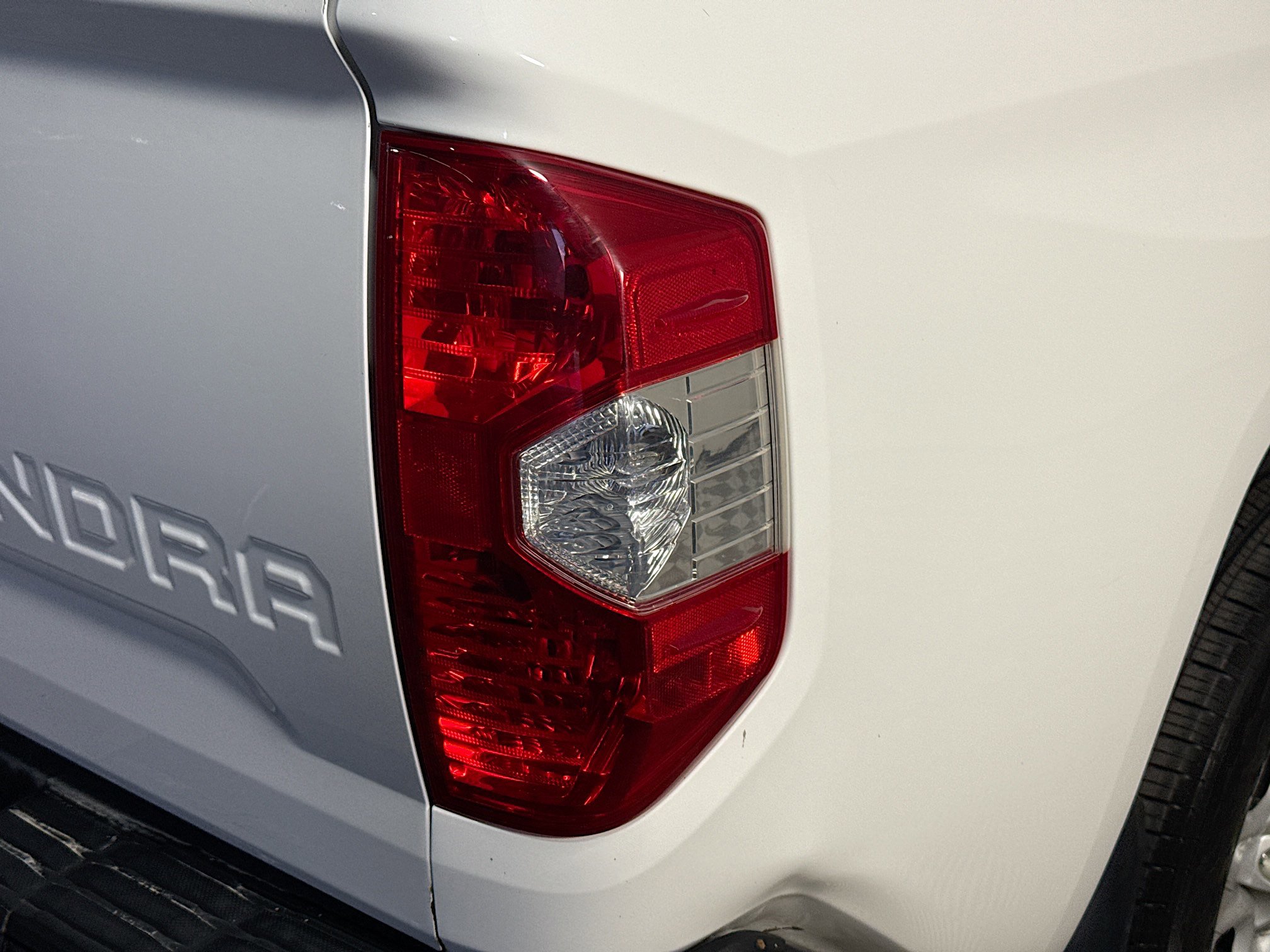 Used 2018 Toyota Tundra Limited image 33