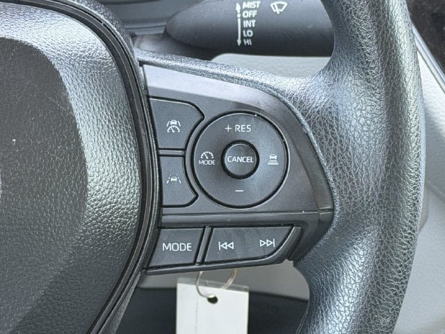 Used 2025 Toyota Corolla Cross AWD Hybrid image 13