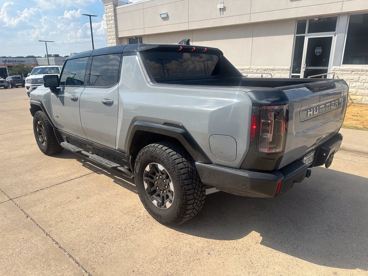 Used 2024 GMC Hummer EV 2X w/ Extreme Off-Road Package AWD/4WD image 10