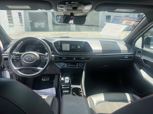 Used 2021 Hyundai Sonata SEL Plus w/ Tech Package FWD image 12