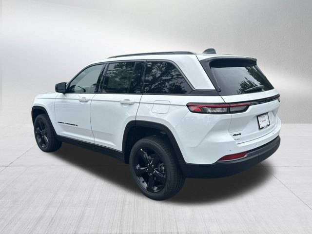 New 2026 Jeep Grand Cherokee Limited w/ Limited Altitude Package AWD/4WD image 7