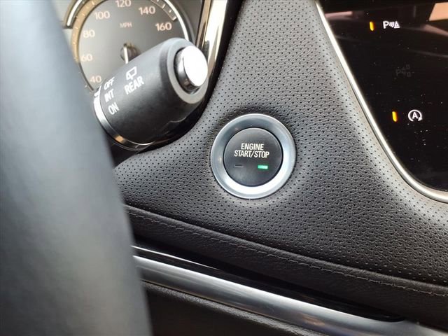 Used 2023 Cadillac XT5 Premium Luxury w/ LPO, Floor Liner Package image 32