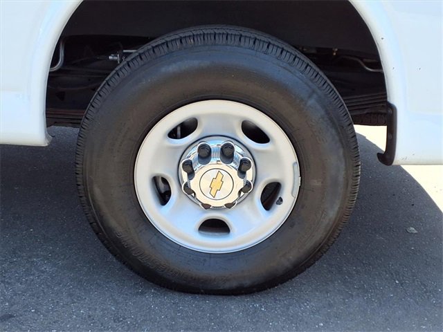 Used 2024 Chevrolet Express 3500 LT w/ LT Preferred Equipment Group image 7