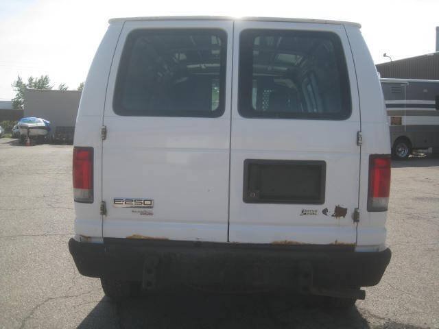 Used 2014 Ford E-250 and Econoline 250 w/ Power Group RWD image 6