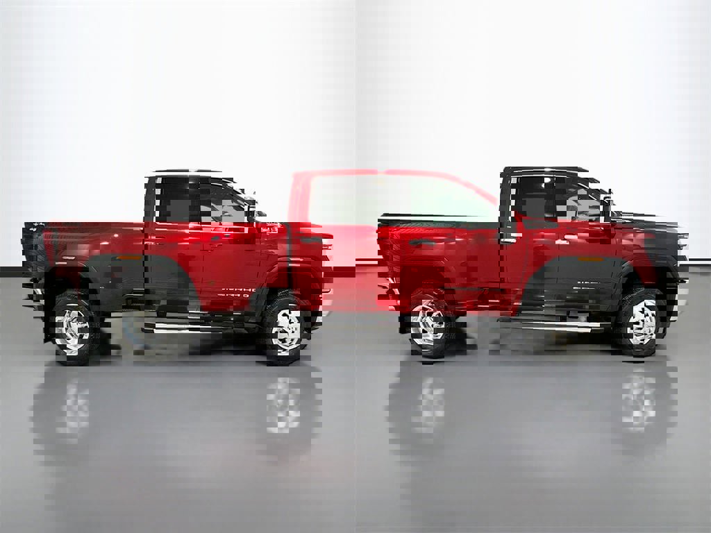 New 2026 GMC Sierra 3500 SLT image 8