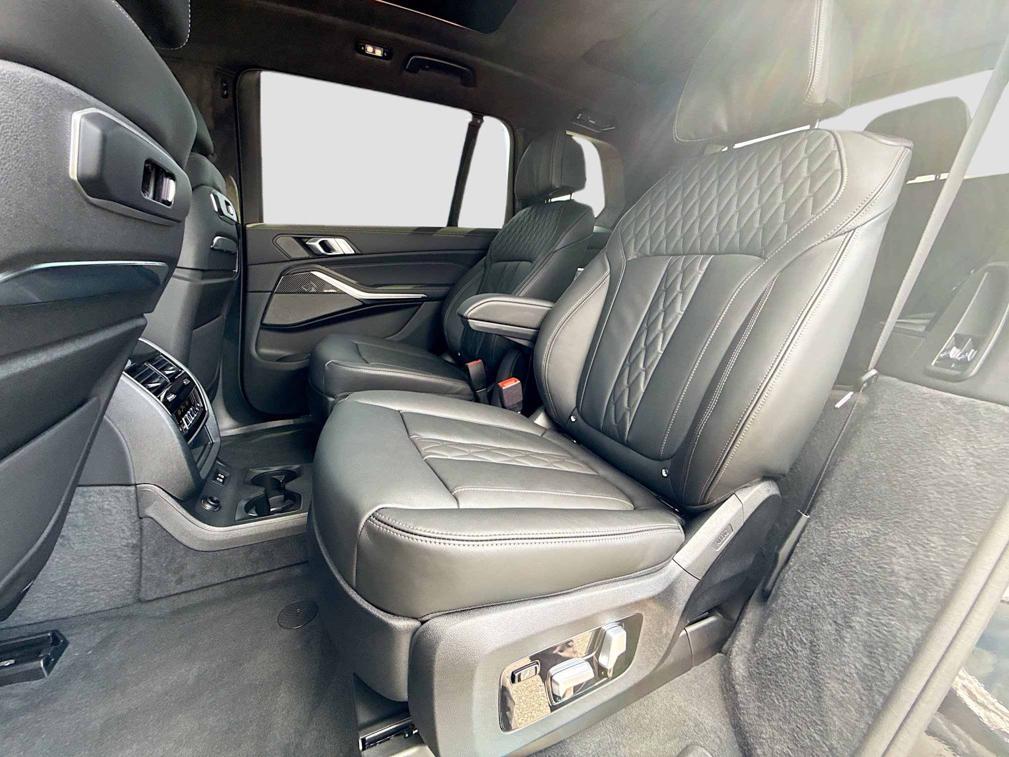 New 2027 BMW X7 M60i AWD/4WD image 22