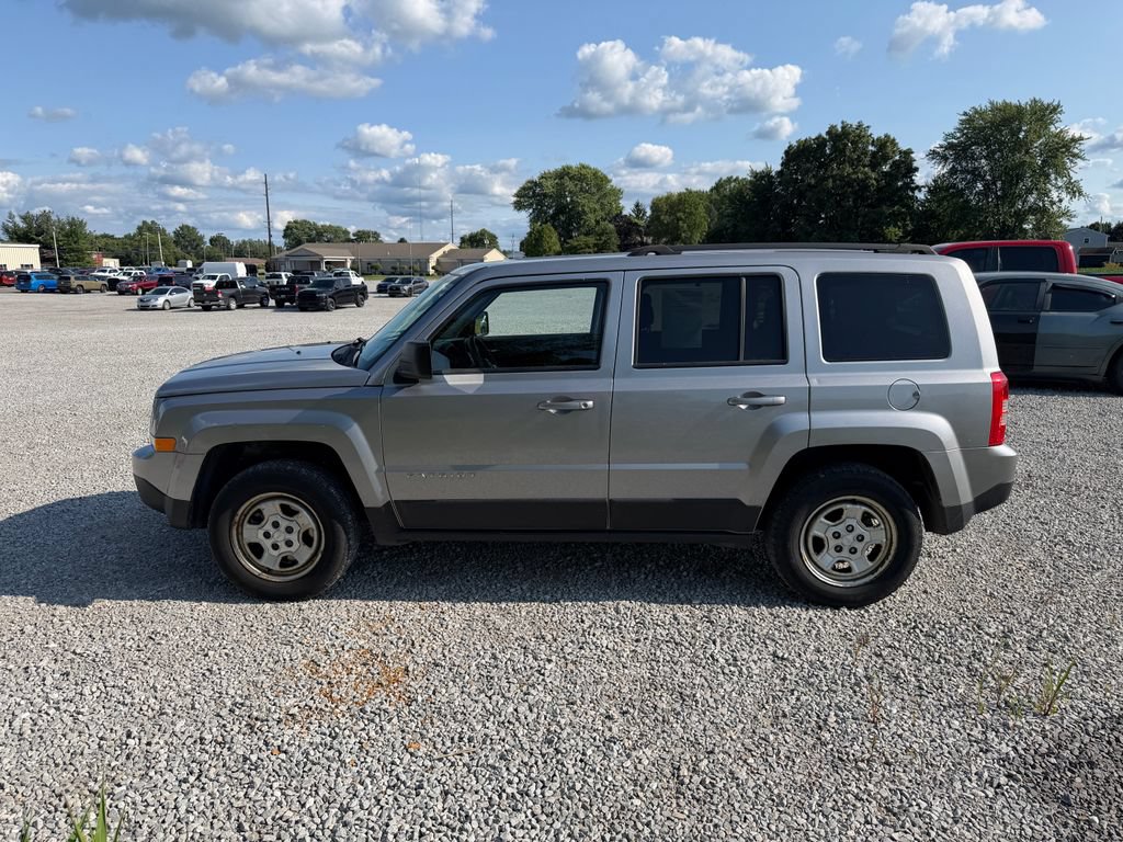 Used 2016 Jeep Patriot Sport w/ Power Value Group AWD/4WD image 10