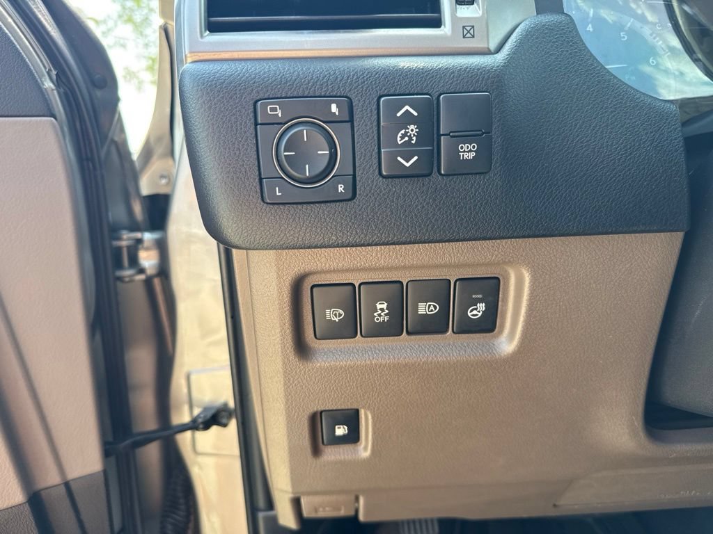 Used 2023 Lexus GX 460 Premium AWD/4WD image 14