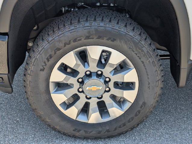 New 2026 Chevrolet Silverado 2500 Custom w/ Custom Value Package AWD/4WD image 15