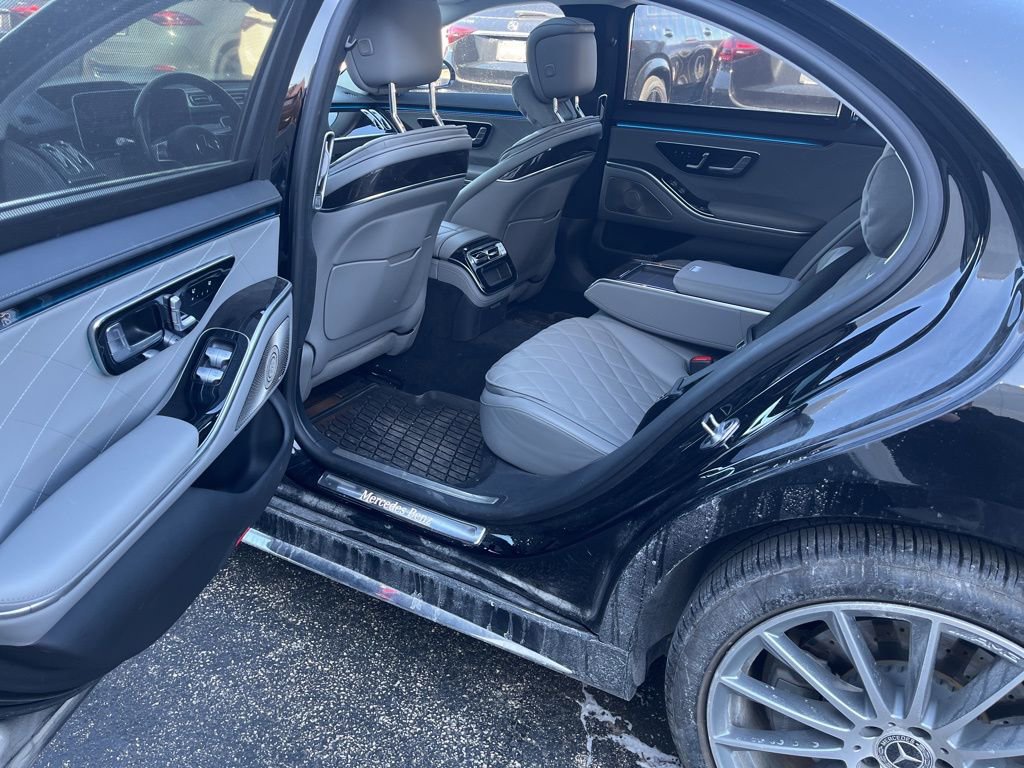 Used 2022 Mercedes-Benz S 580 4MATIC Sedan image 13