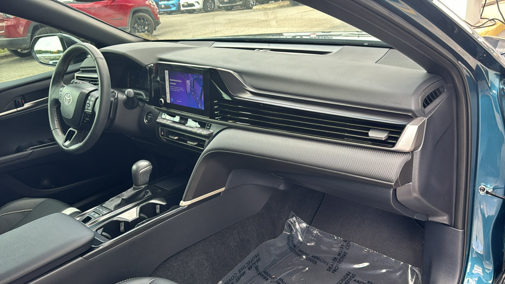 Used 2025 Toyota Camry SE w/ Convenience Package FWD image 24