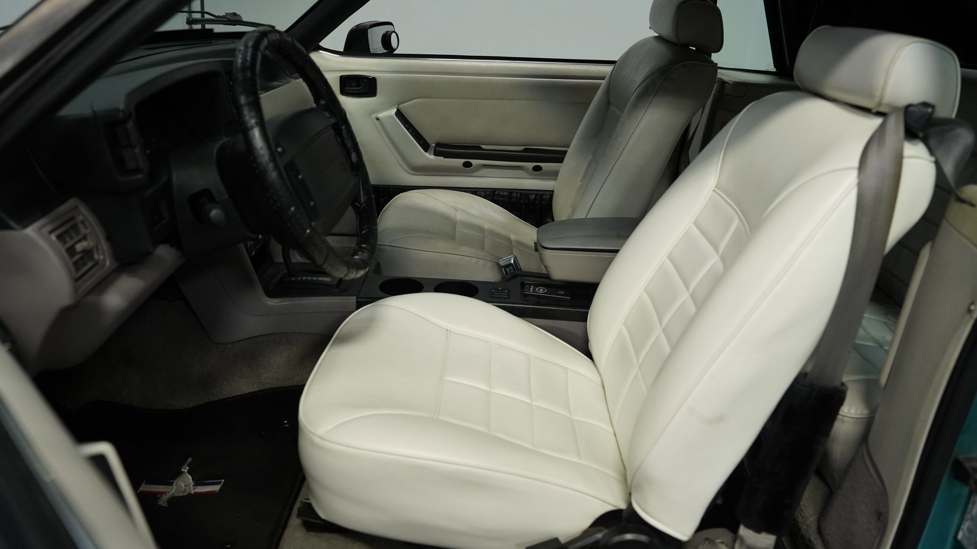 Used 1992 Ford Mustang LX image 29