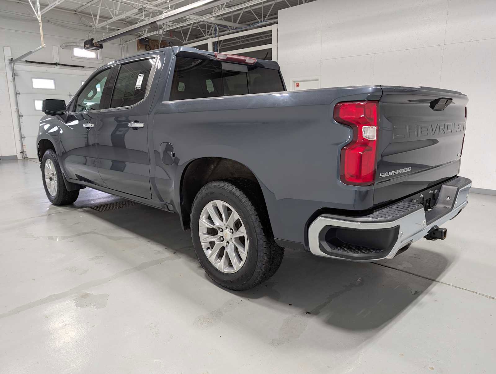Certified 2021 Chevrolet Silverado 1500 LTZ w/ Z71 Off-Road Package image 10