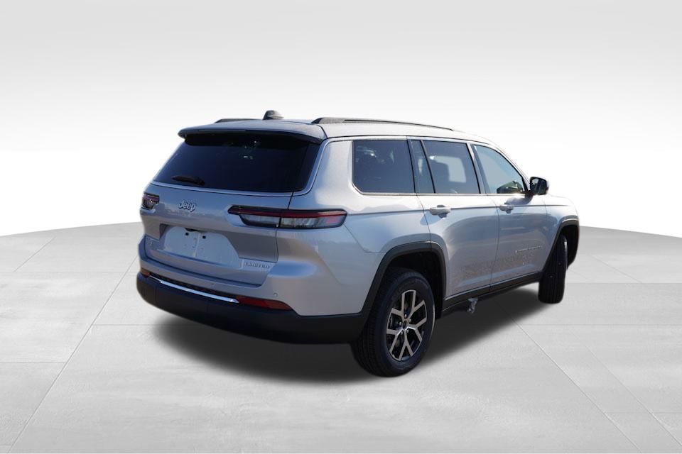 New 2025 Jeep Grand Cherokee L Limited w/ Trailer Tow Package image 3