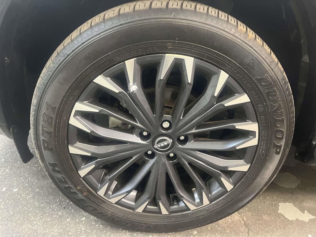 Used 2024 Nissan Rogue Platinum w/ Platinum Premium Package image 7