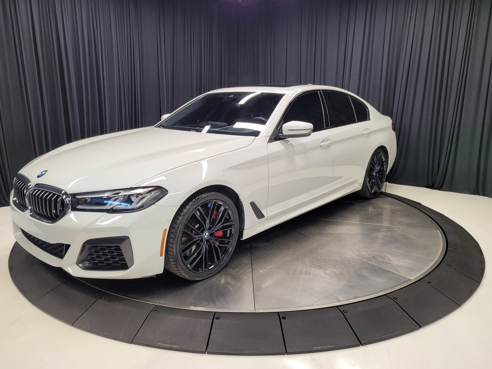 Used 2021 BMW 540i w/ M Sport Package image 7