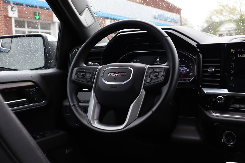 Used 2023 GMC Sierra 1500 SLT w/ SLT Convenience Package AWD/4WD image 47