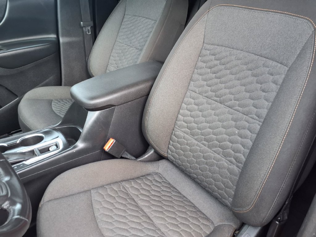 Certified 2020 Chevrolet Equinox LT w/ Driver Convenience Package AWD/4WD image 9