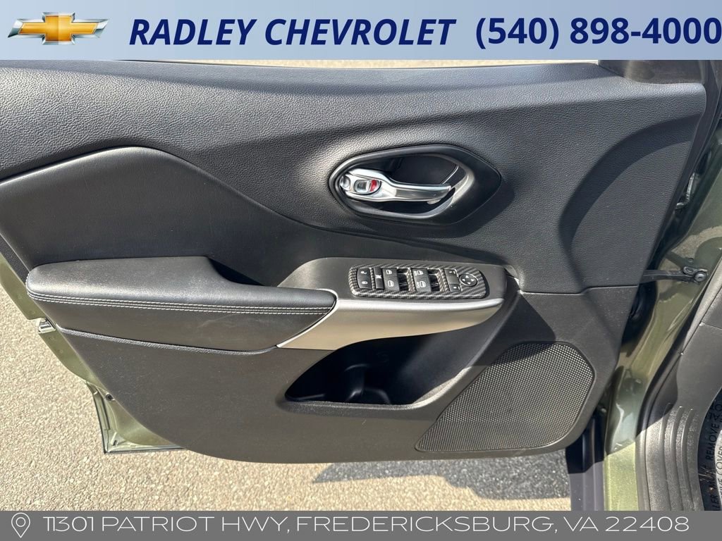 Used 2021 Jeep Cherokee Latitude Lux 80th Anniv w/ Quick Order Package 26U 80TH image 4