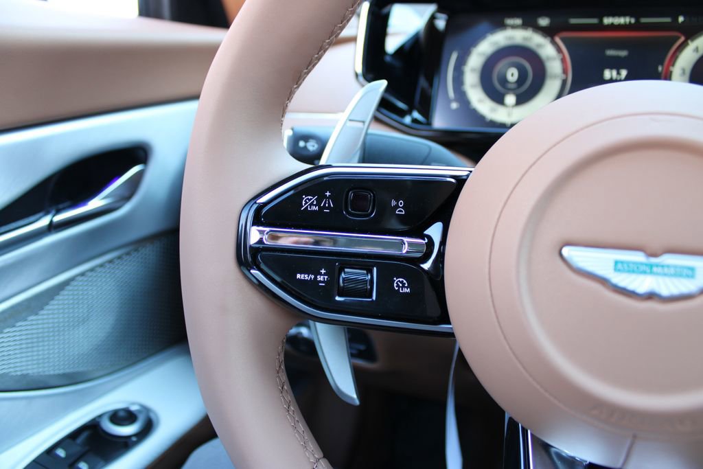 New 2026 Aston Martin Vanquish Convertible RWD image 17