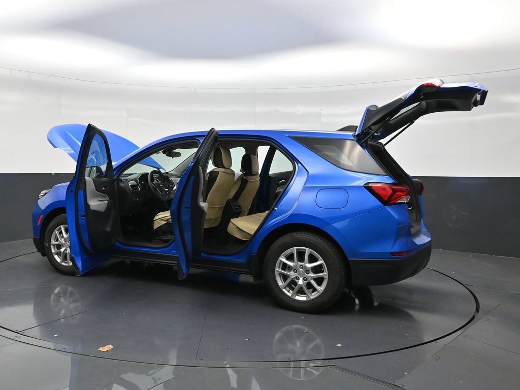 Used 2024 Chevrolet Equinox LS FWD image 30