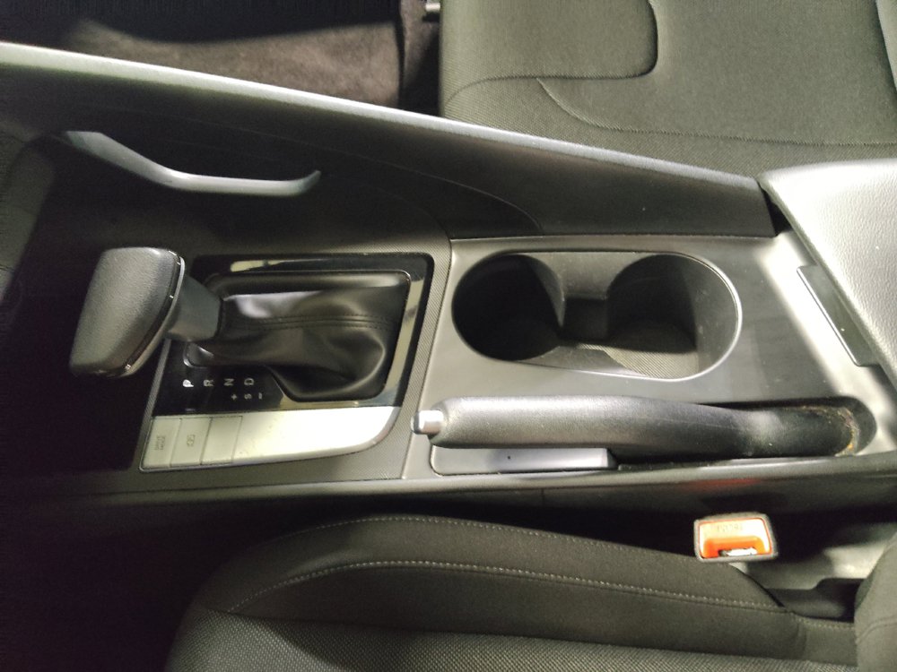 Used 2025 Hyundai Elantra SE w/ Cargo Package FWD image 26