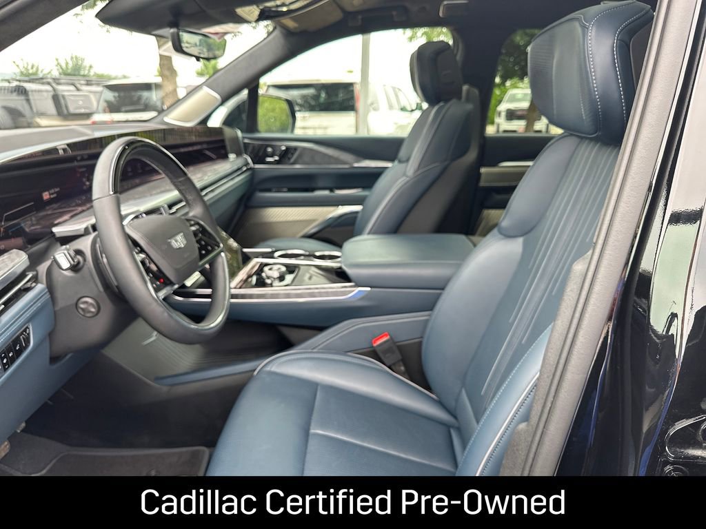 Certified 2025 Cadillac Escalade IQ Luxury 2 w/ LPO, Premium Carpet Package AWD/4WD image 21
