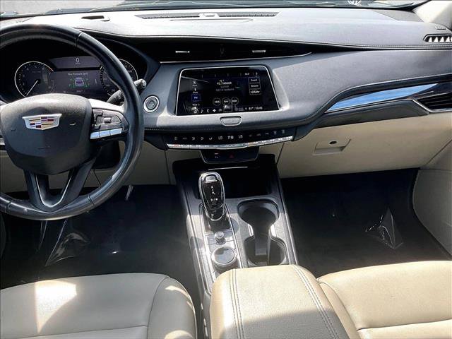 Used 2023 Cadillac XT4 Luxury FWD image 8
