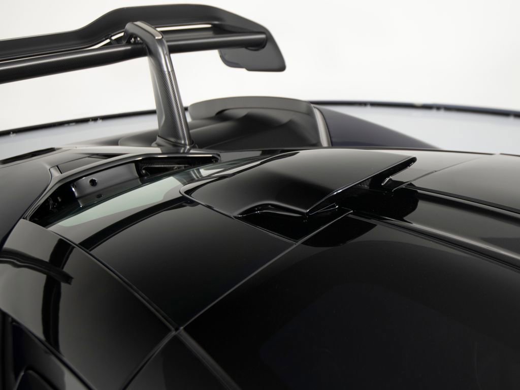 Used 2019 McLaren Senna image 97