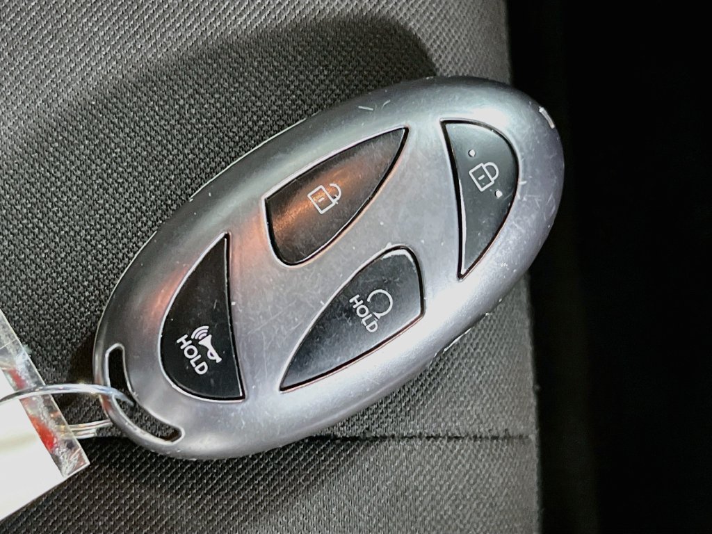 Used 2025 Hyundai Elantra SEL FWD image 31