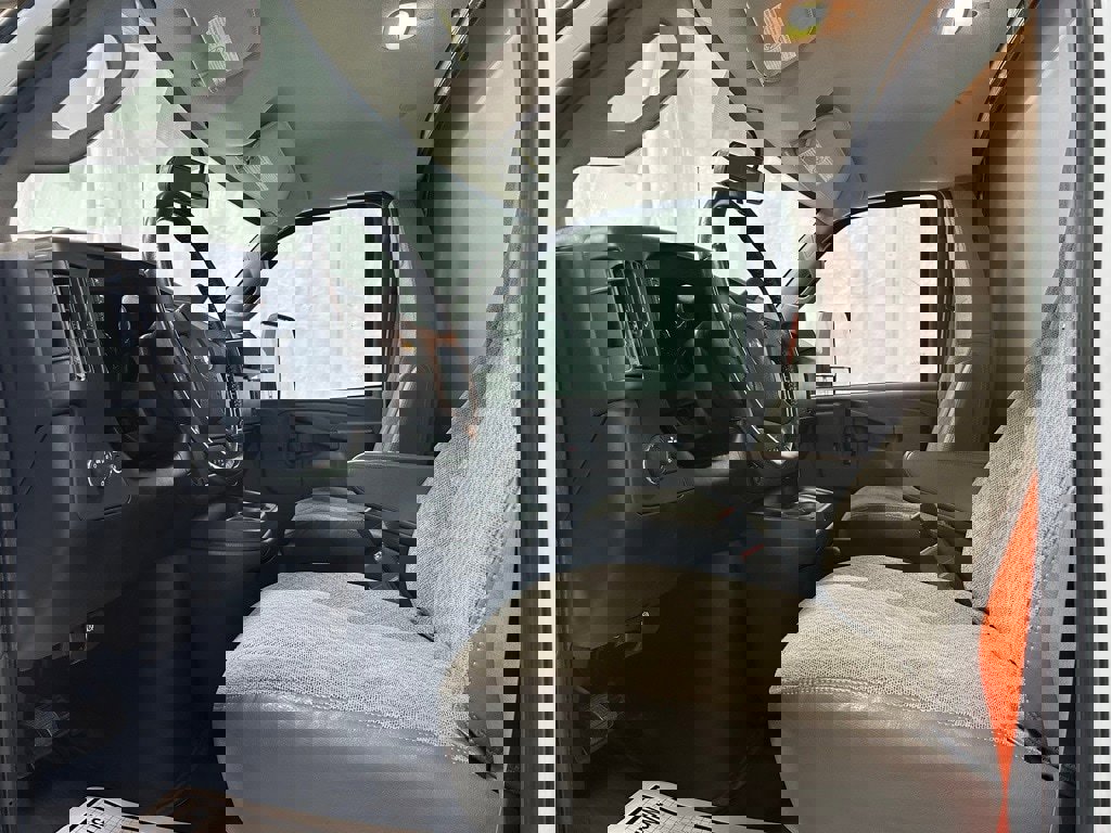 Used 2022 Chevrolet Express 3500 w/ Power Convenience Package image 15