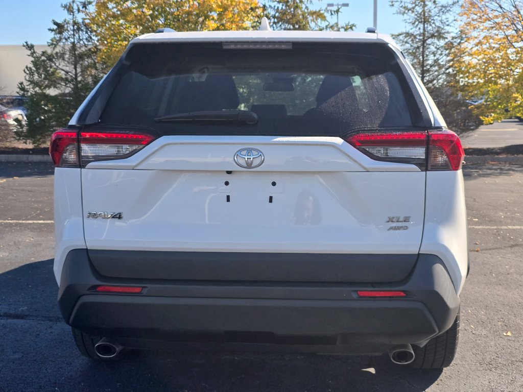 Certified 2022 Toyota RAV4 XLE w/ Convenience Package AWD/4WD image 6