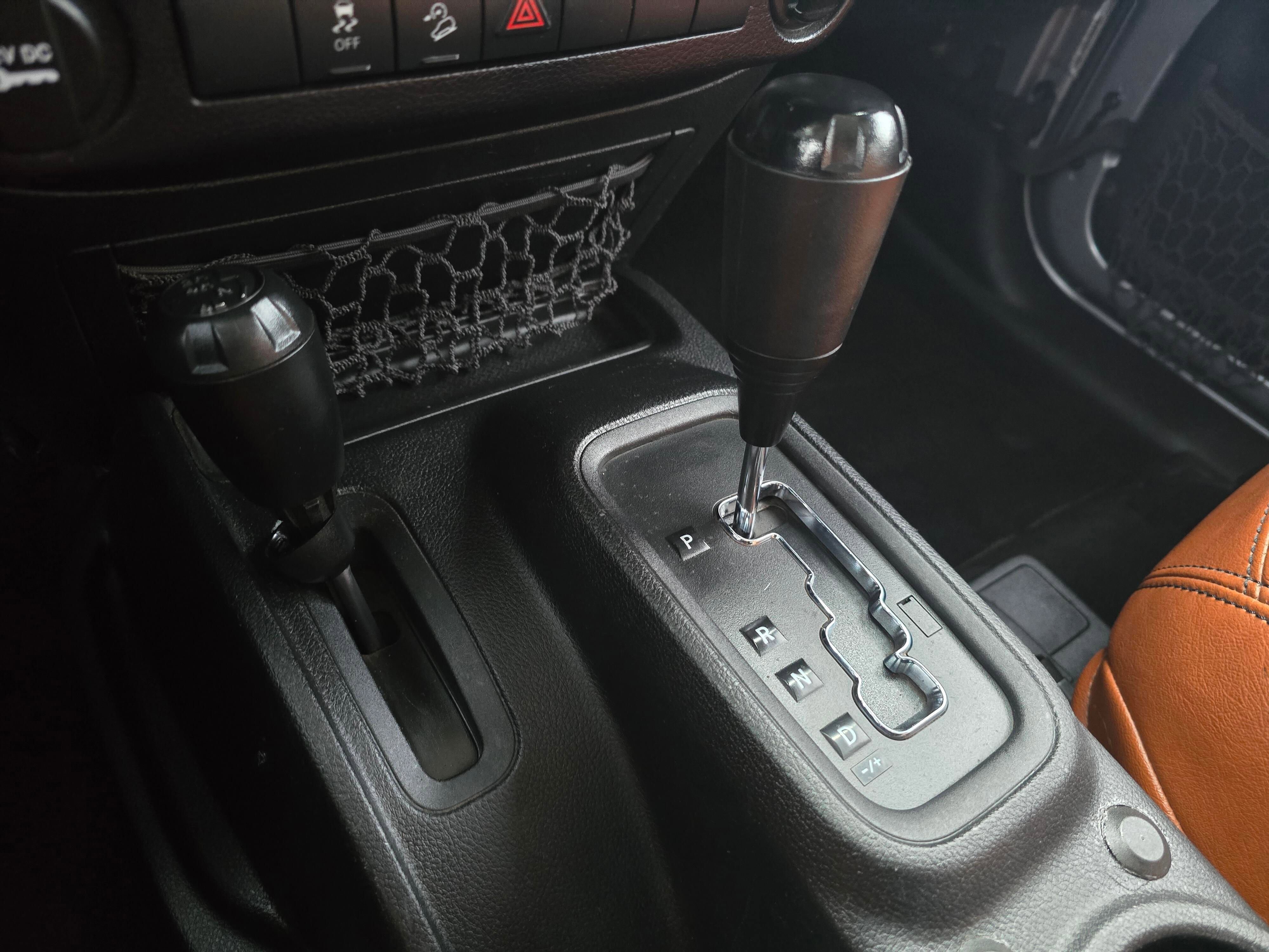 Used 2015 Jeep Wrangler Sport AWD/4WD image 18
