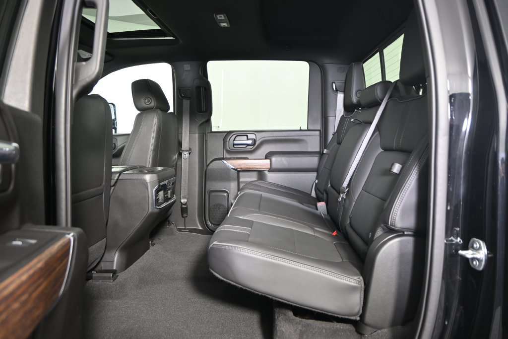 Used 2021 Chevrolet Silverado 3500 High Country w/ Snow Plow Prep/Camper Package AWD/4WD image 18
