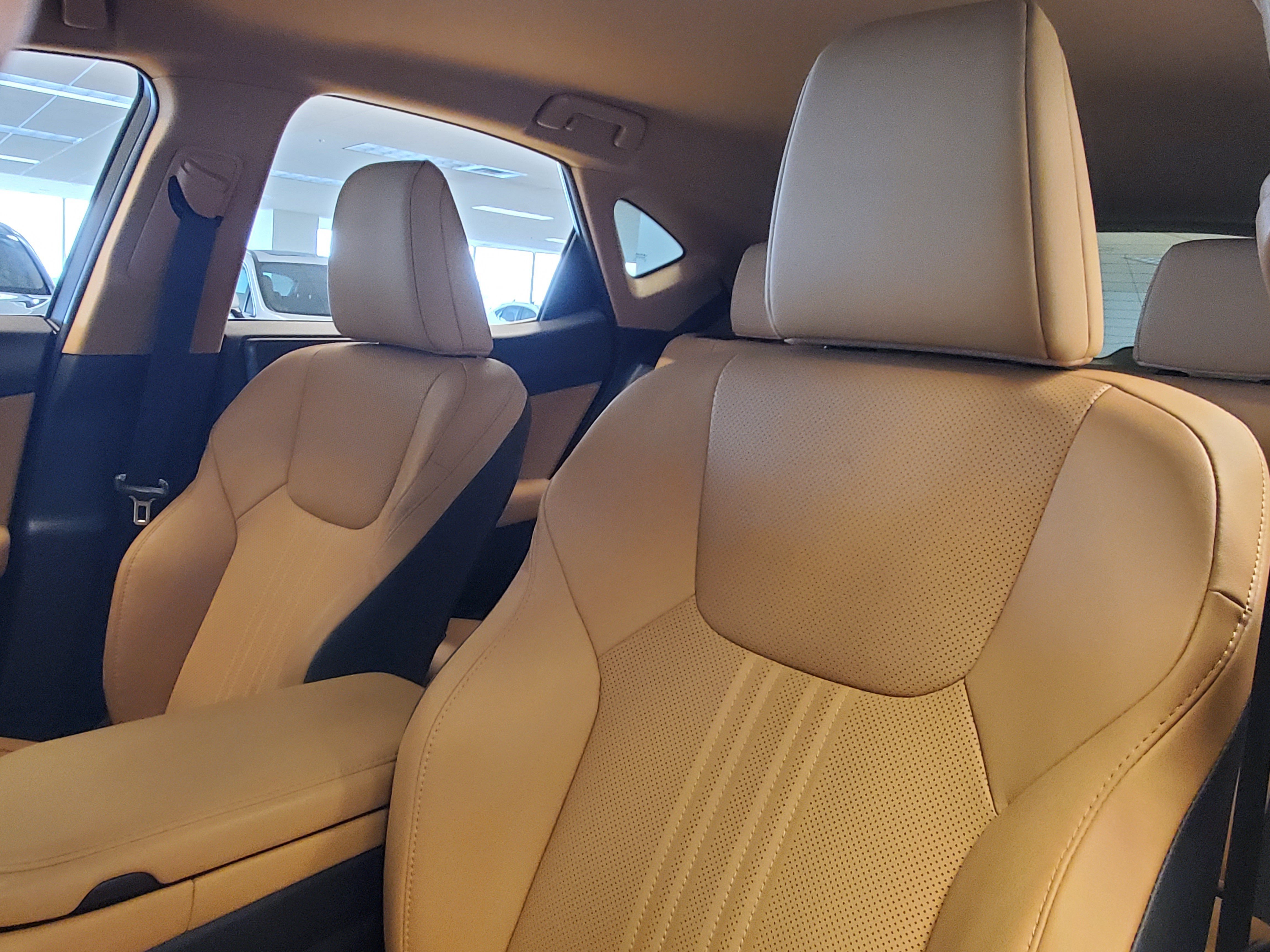 Used 2025 Lexus NX 250 FWD w/ Accessory Package (Z1) image 17