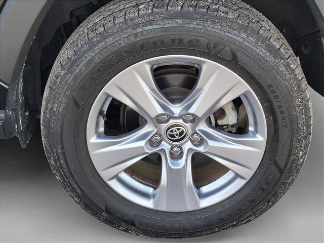 Used 2024 Toyota RAV4 XLE w/ Convenience Package AWD/4WD image 16